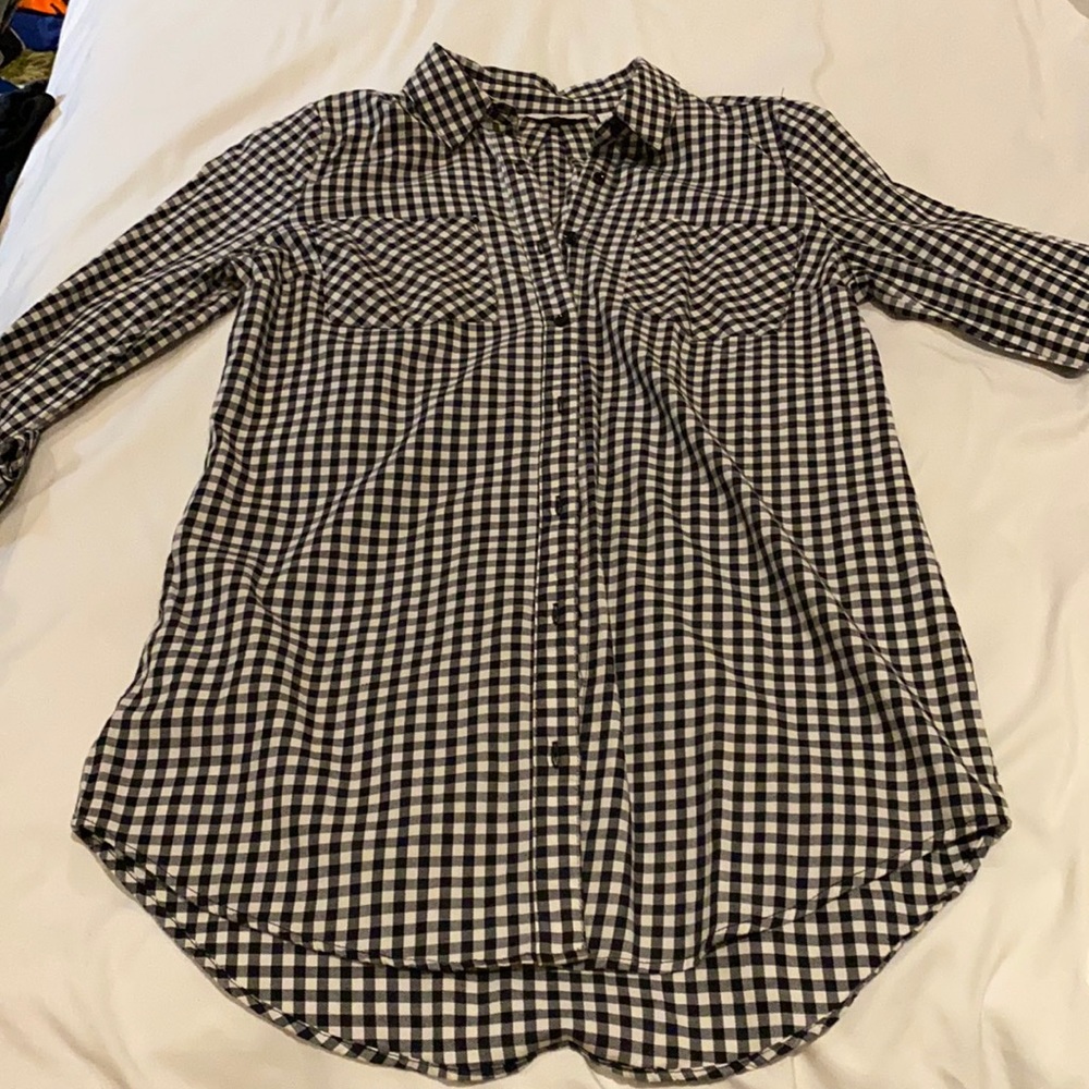 Checkered collar shirt
